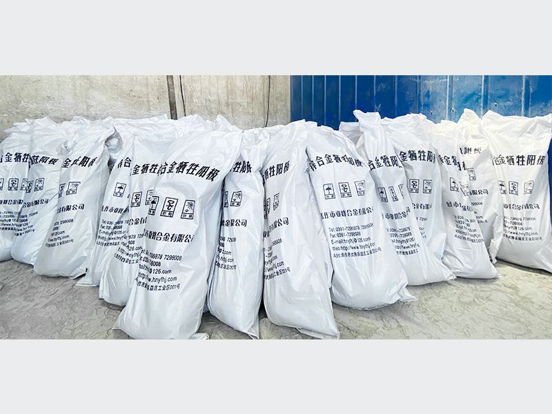 埋地管線，儲罐外壁及其它地下金屬結(jié)構(gòu)常用犧牲陽極